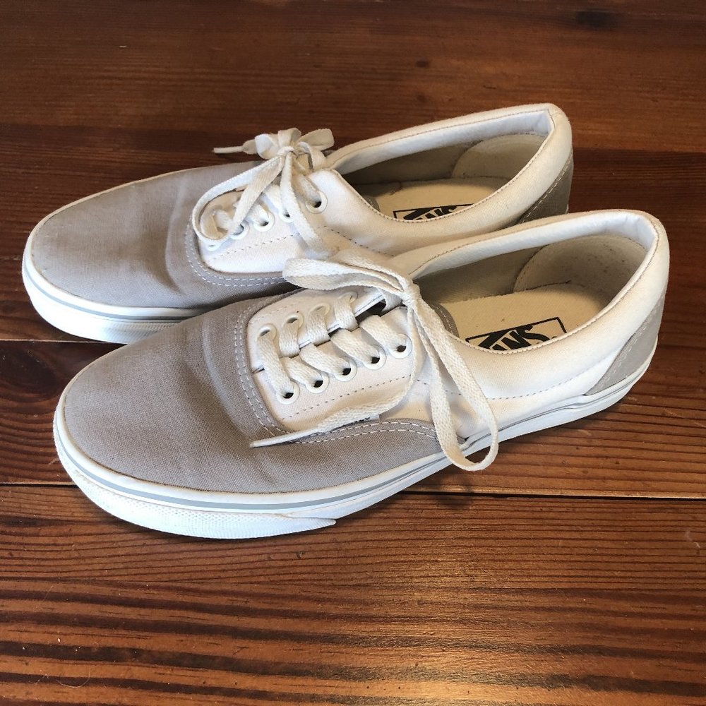 Authentic VANS M7 W8.5 white and grey